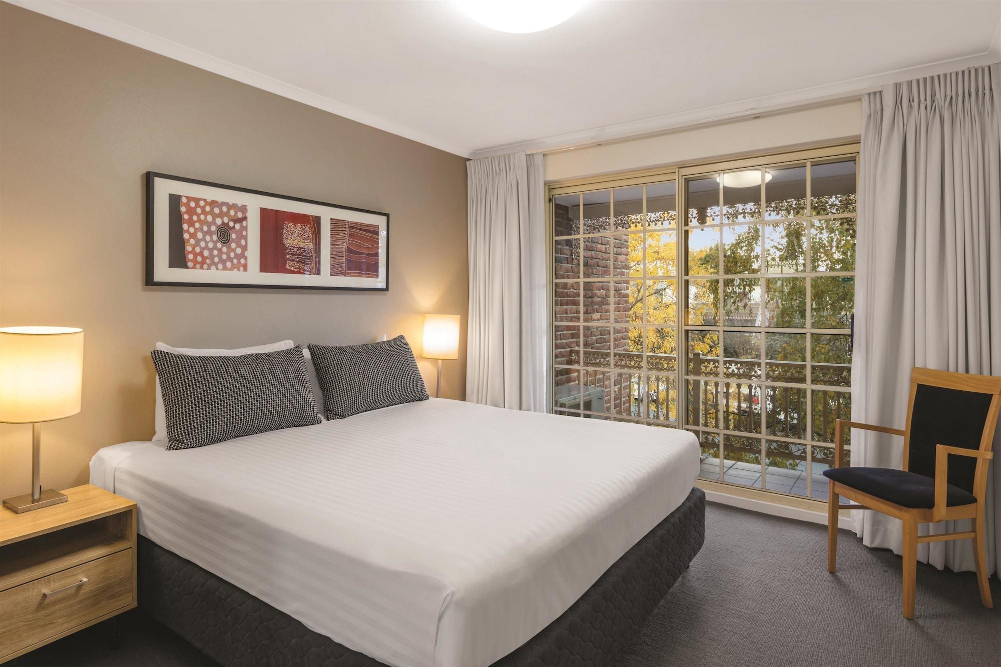 Adina Serviced Apartments Canberra Kingston Zewnętrze zdjęcie