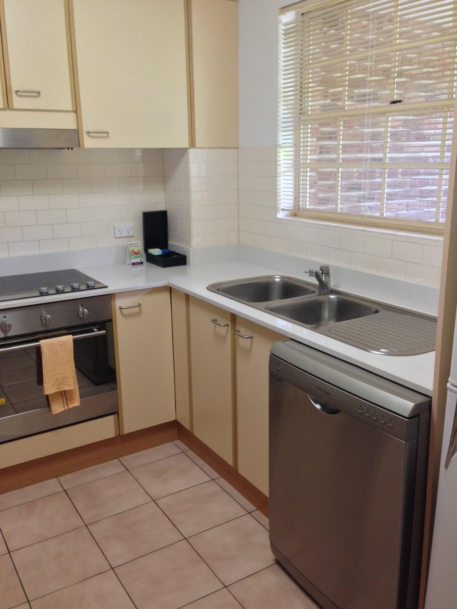 Adina Serviced Apartments Canberra Kingston Zewnętrze zdjęcie